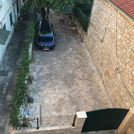 Studio In The Top Center Apartment Split Exterior foto